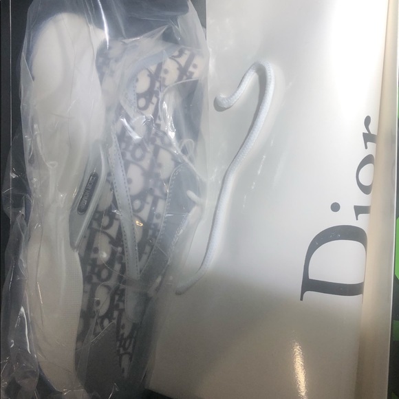 Dior (Men’s) B22 Sneaker- Signature Dior Print - Picture 1 of 2